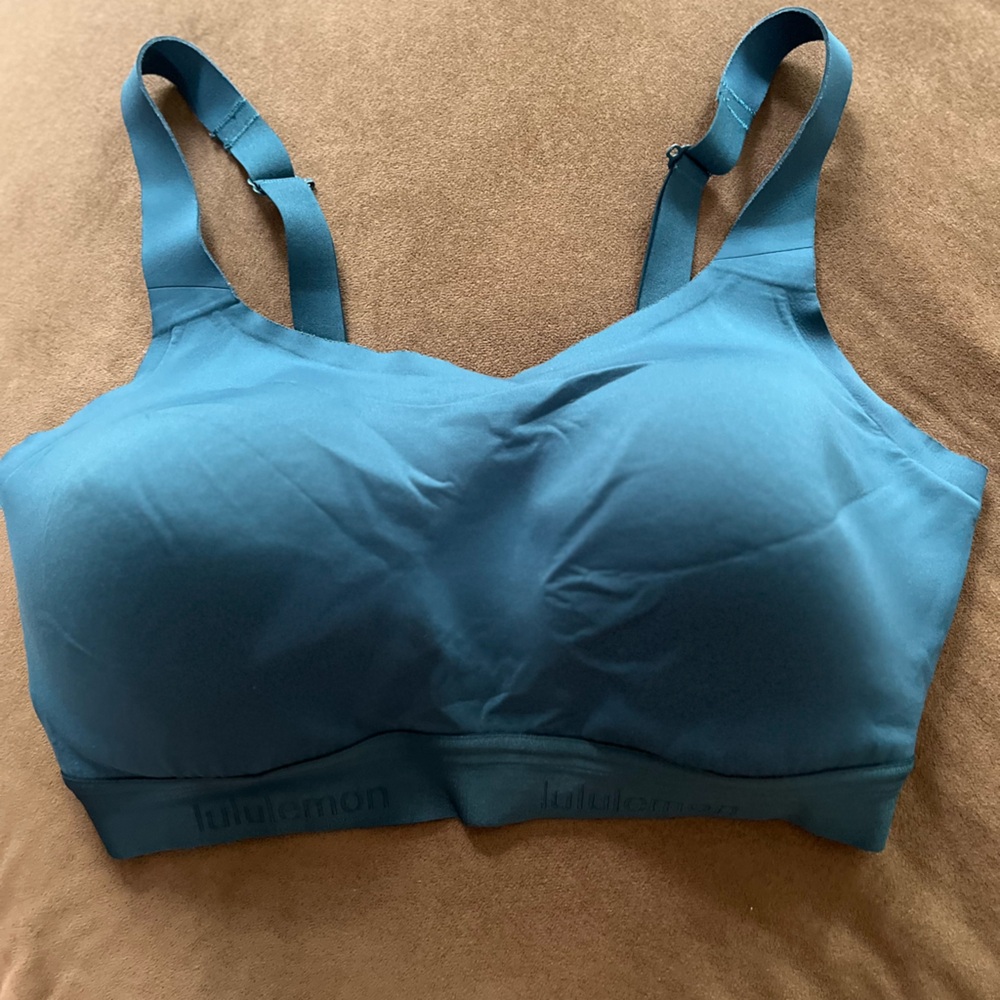 Lululemon high impact sports bra